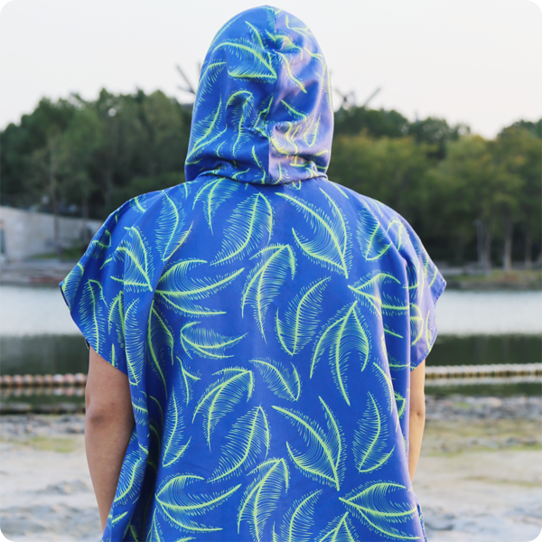 One Zipper Microfiber Beach Towels & Ponchos Manufacturer | Quick-Dry & Custom